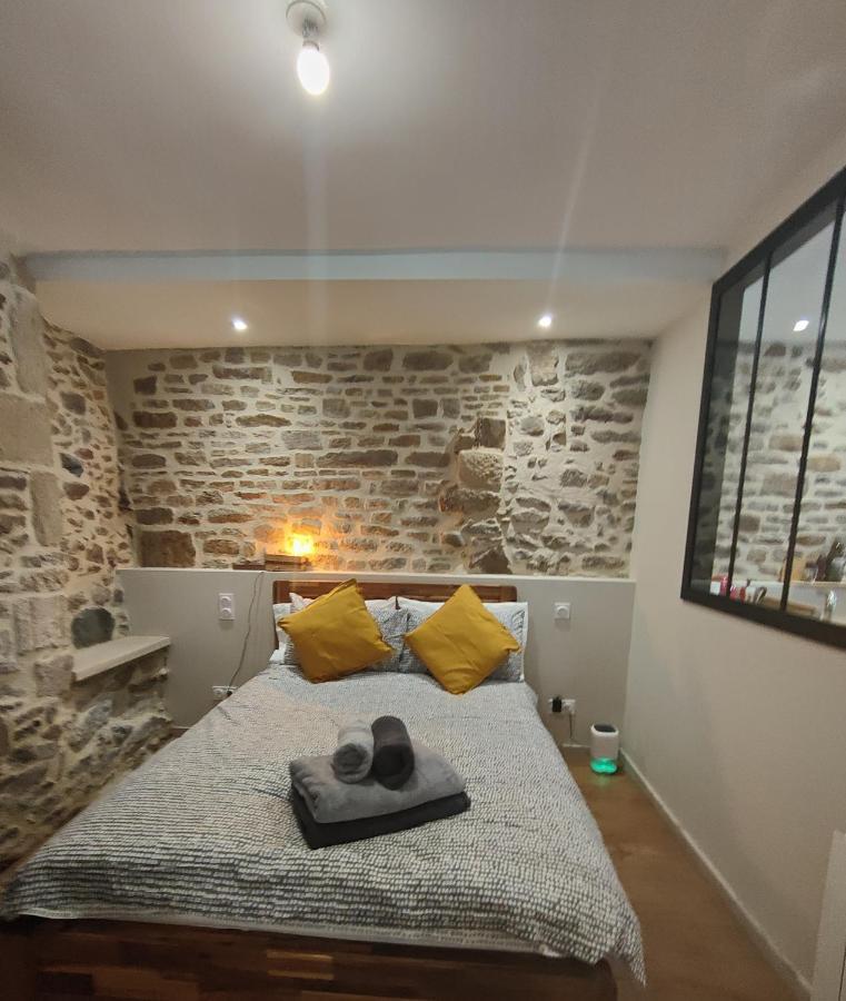 Appart Halo Et Duplex Les Filles Dinan Dış mekan fotoğraf